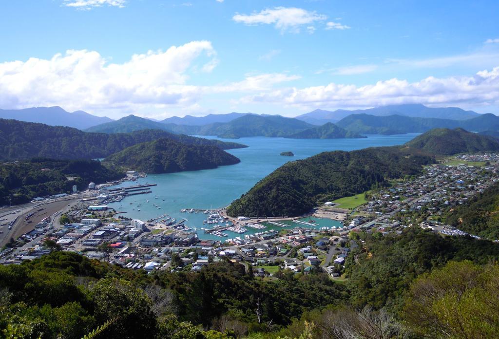 Close To Picton Town Exteriör bild